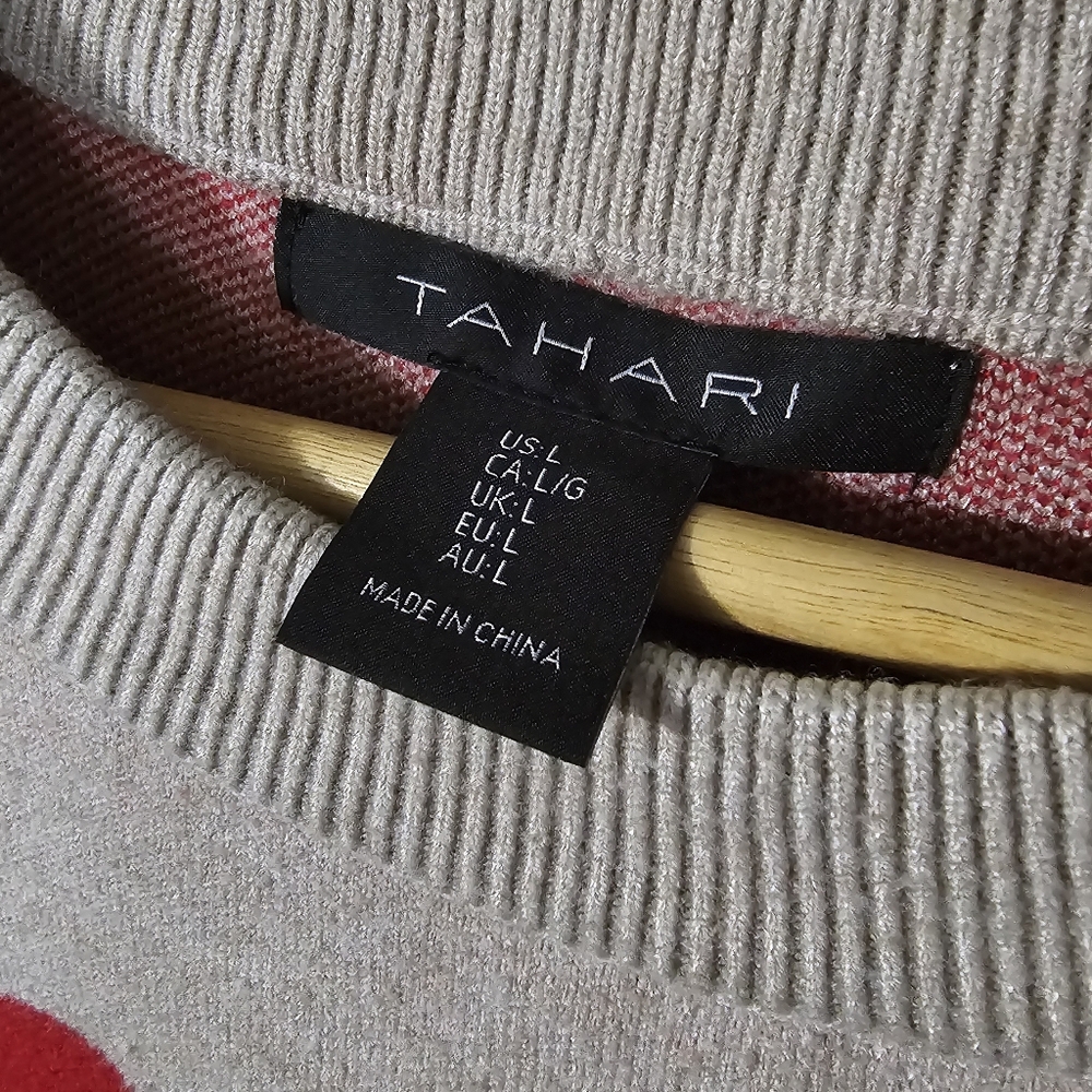 Women's Tahari Heart ❤️ Sweater Sz L - Picture 4 of 4